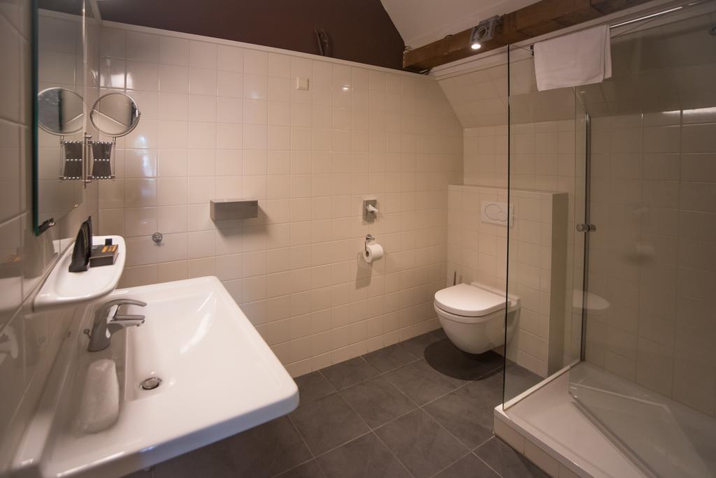 סינט מארטנסדייק Hotel Het Raedthuys מראה חיצוני תמונה